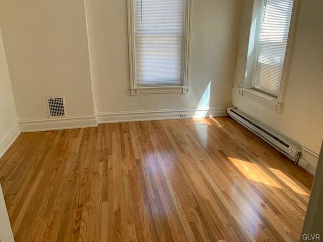 Foto del edificio - 122 N Poplar St