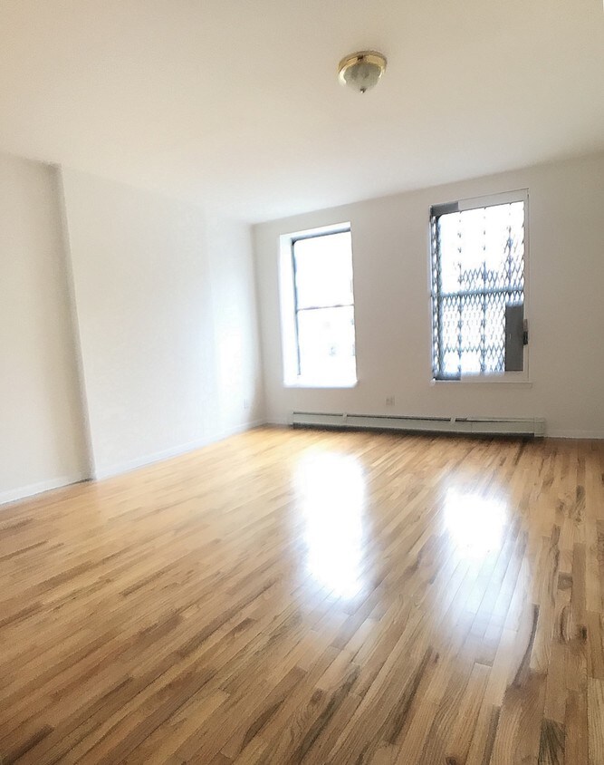 Foto principal - 257 W 116th St