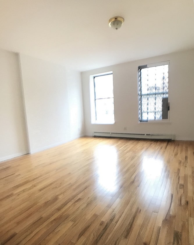 Primary Photo - 257 W 116th St