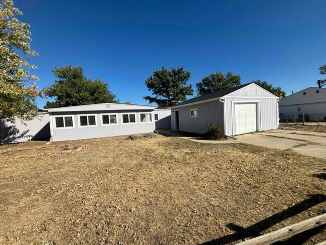 Photo - 1111 Glen Dale Cir House