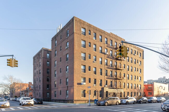 Building Photo - 8201 19th Ave