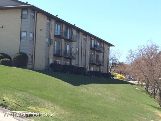 Building Photo - 4112 Westbrook Dr