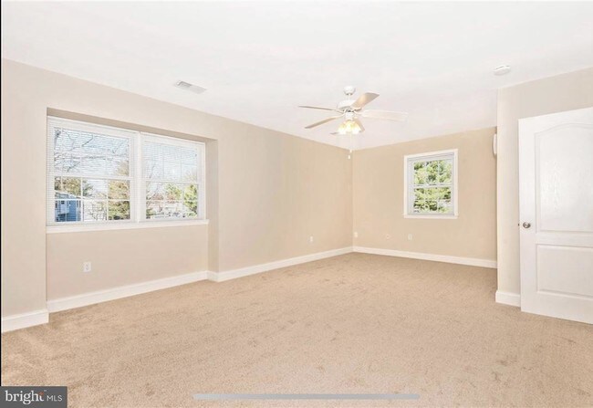 Building Photo - 17433 Hoskinson Rd