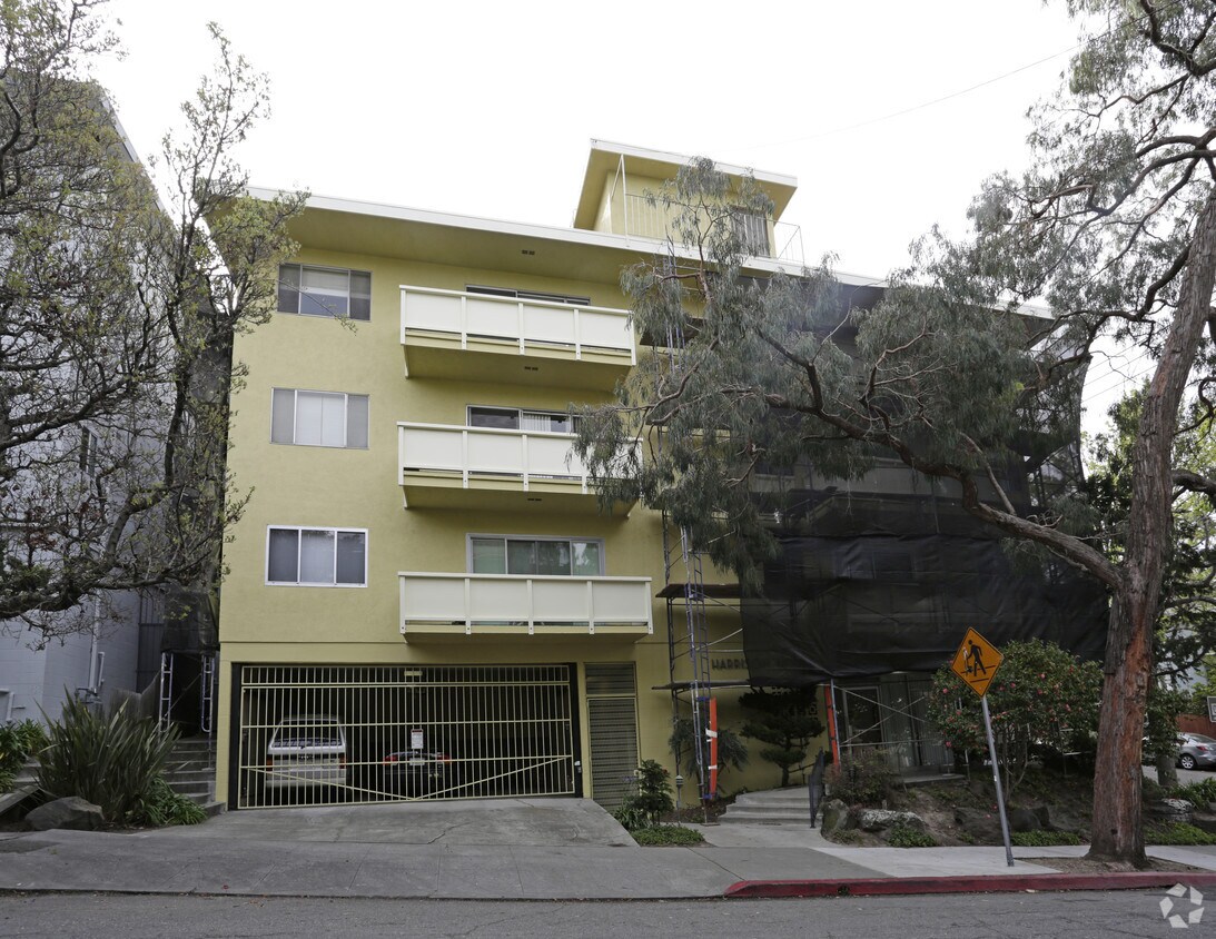 Harrison House Apartments in Oakland, CA