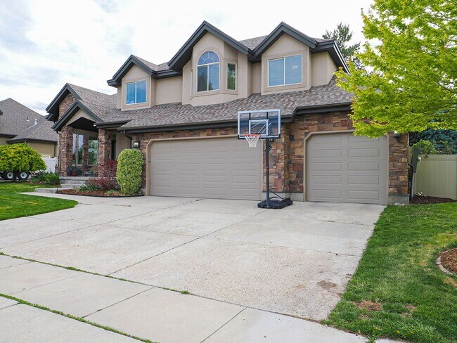 Foto del edificio - 4 Bedroom, 2.5 bathroom Bluffdale Home