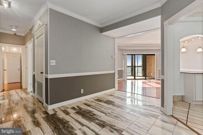 Foto del edificio - 1600 N Oak St