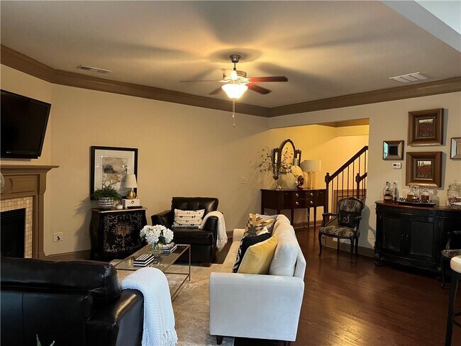 Building Photo - 665 Township Cir