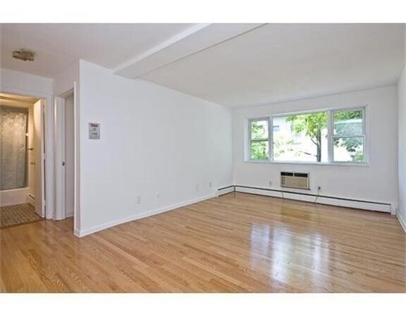 Foto principal - 269 Harvard St