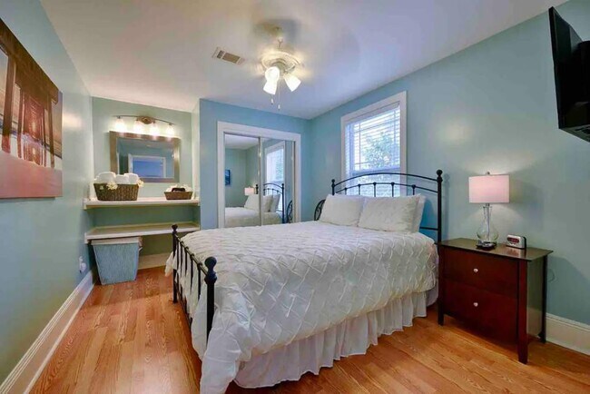 Foto del edificio - 1925 Iberville St