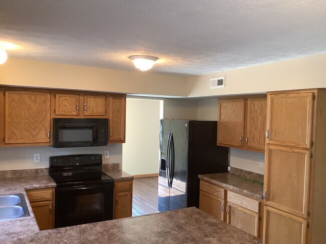 Foto del edificio - 940 Fox Croft Pl