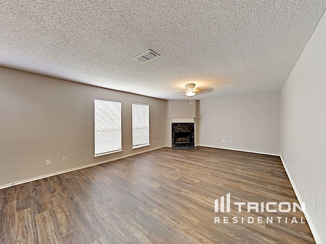 Building Photo - 5000 Prairie Creek Trail