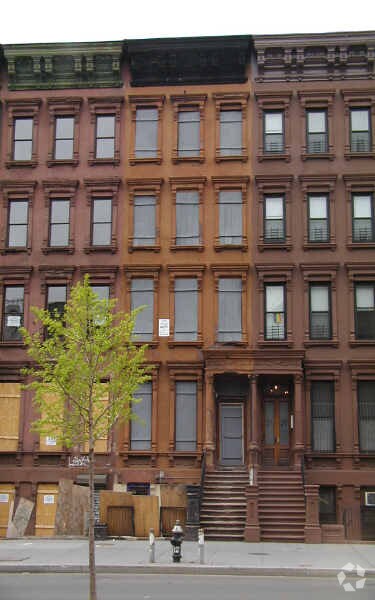 Primary Photo - 249 Lenox Ave