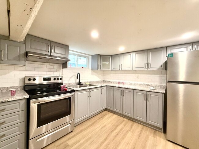Building Photo - 43 Wanda Rd