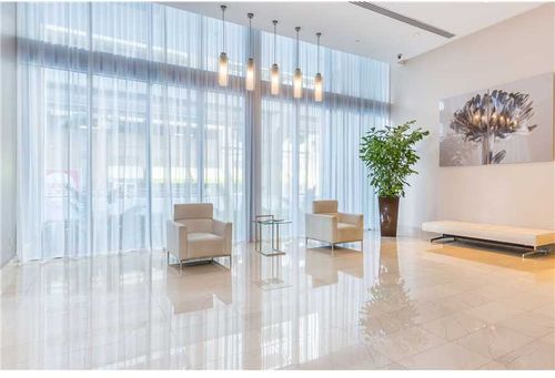 Foto del edificio - 79 SW 12th St