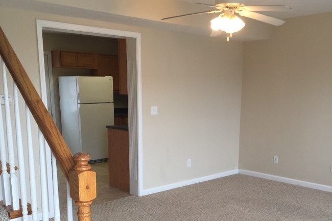 Building Photo - 237 Miles Dr