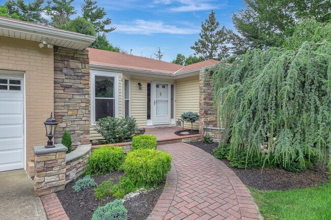Building Photo - 4 Half Acre Ct