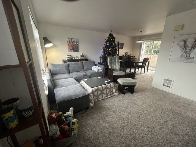 Foto del edificio - 5709 14th Ave NW