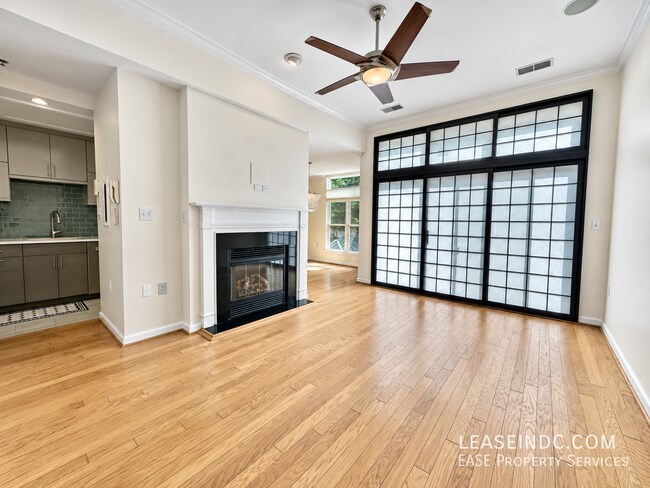 Foto del edificio - 2413 20th St NW