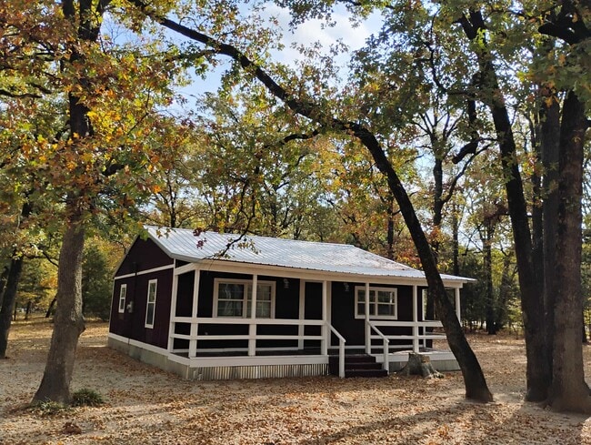 Building Photo - 111 Pueblo St