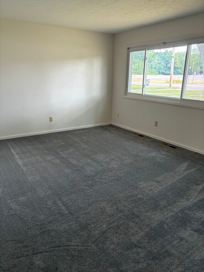 Foto del edificio - 7394 Portage St NW