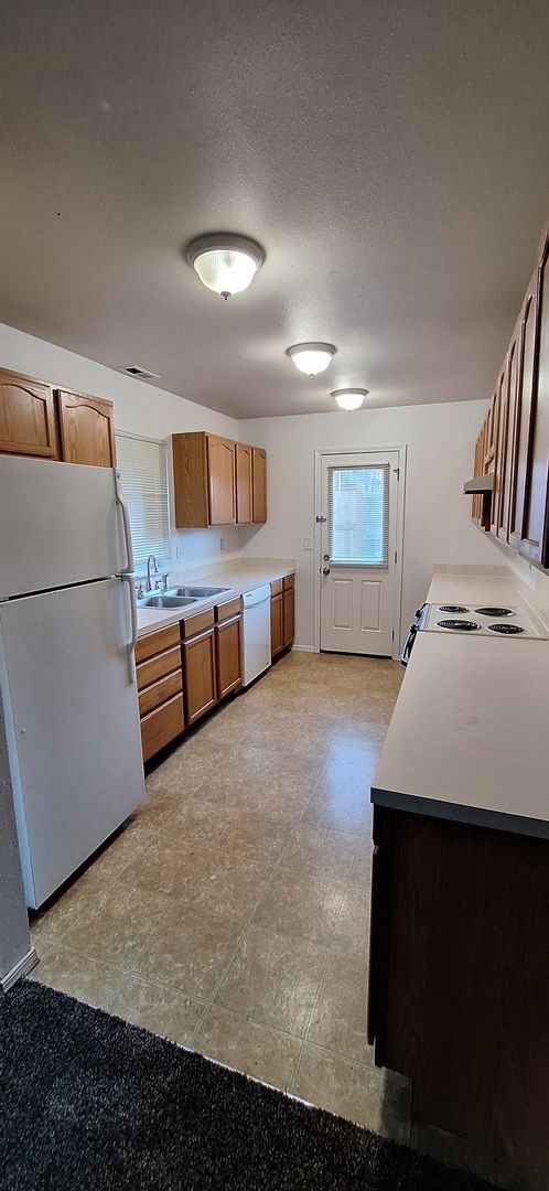 Foto del edificio - 196 - 3427/3429 SE 3rd