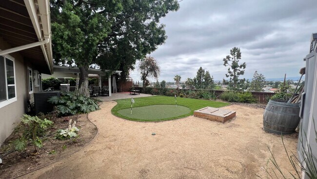 Building Photo - Turnkey 3 Bed 2 Bath Single Story View Hom...