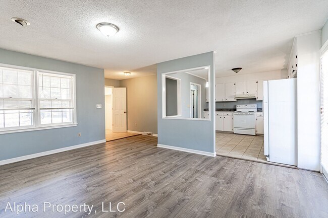 Building Photo - 3 br, 2 bath House - 203 Willow Branch Dr