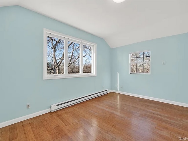 Building Photo - 636 Throgs Neck Expy