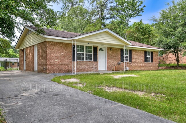 Building Photo - 3623 Columbine Dr