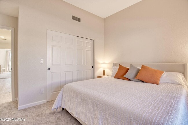 Foto del edificio - 1148 Cam Diestro