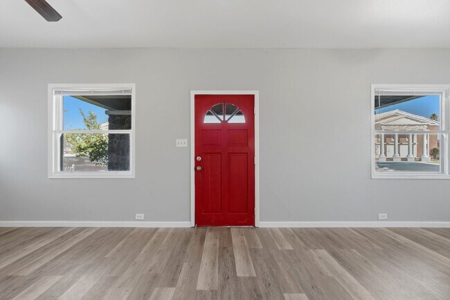 Photo - 420 E Speedway Blvd Apartment