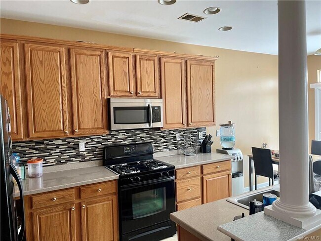 Foto del edificio - 28 Ford Ct