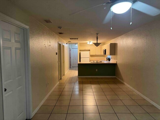 Foto del edificio - 1029 Fox Lake Dr