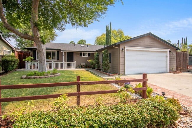 Building Photo - 5774 Lilac Blossom Ln