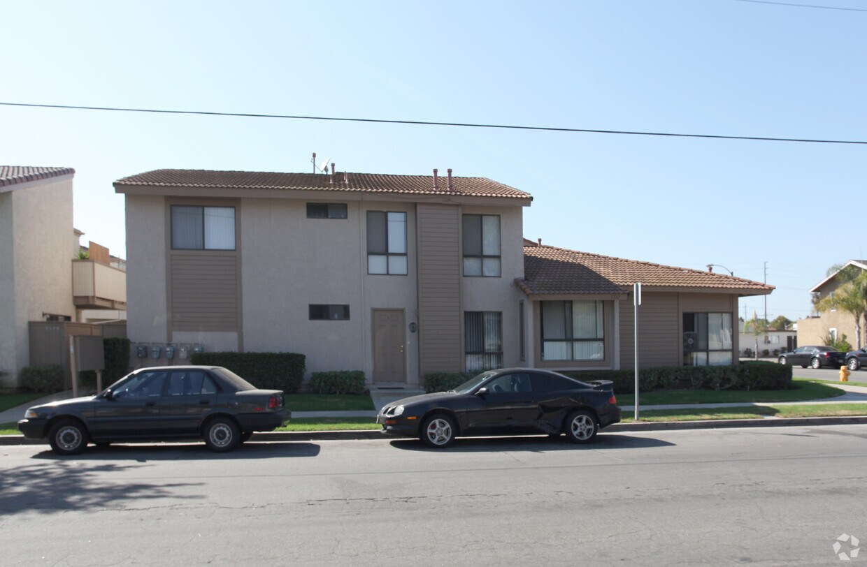 Foto del edificio - 1717 Huntington St