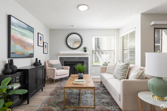 Interior Photo - Heron Lake