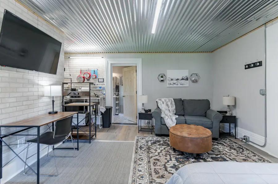 Foto principal - 404 N Washington St