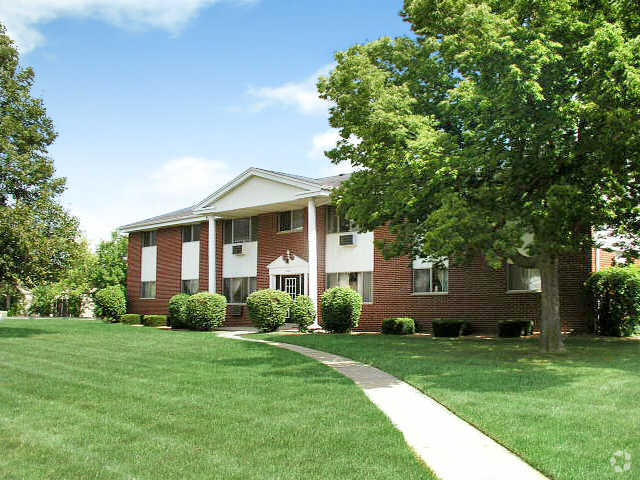 Community - Whitman Park Apartments