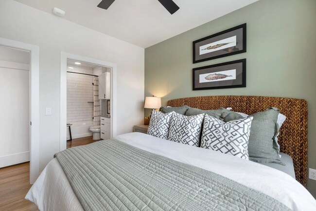 Building Photo - Modern 2 Bed in Cypress — 2 Months Free, $...