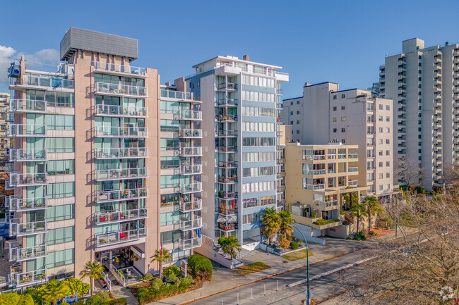 Photo du bâtiment - Oceanaire Apartments