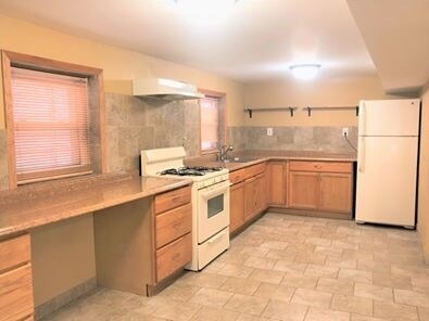 Foto del edificio - 4421 N Kimball Ave