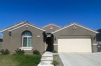 Building Photo - 3637 N Ranch St