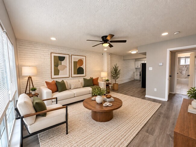 Building Photo - 9711 Linkmeadow Ln