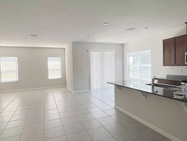 Building Photo - 5530 Bonn Way