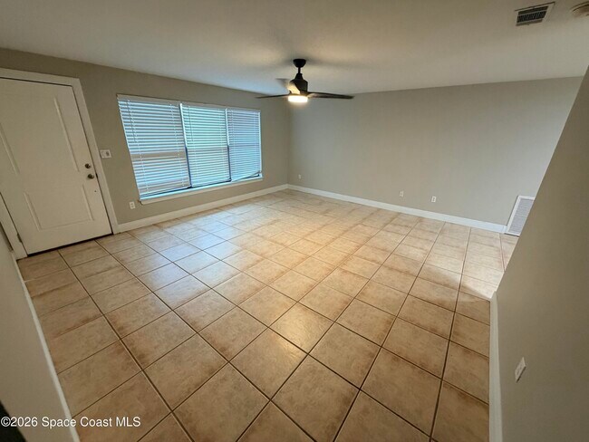 Foto del edificio - 625 Verbenia Dr