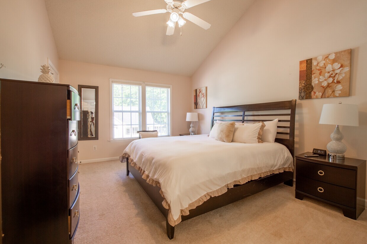 Primary Photo - 6227 Stadler Dr