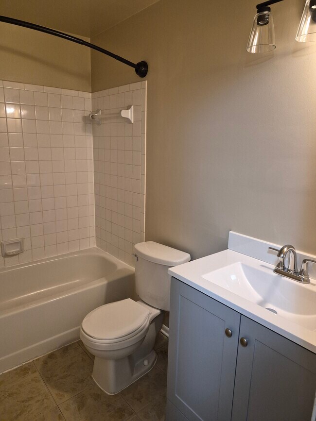 Foto del edificio - 13211 Chalet Pl