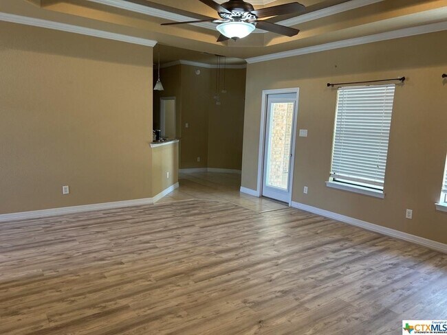 Foto del edificio - 203 Weeping Willow Ct