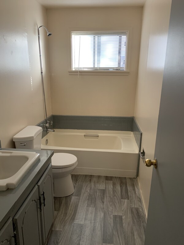 Building Photo - 2861 S 900 E