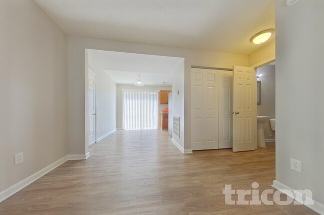 Foto del edificio - 521 Halleck Ln